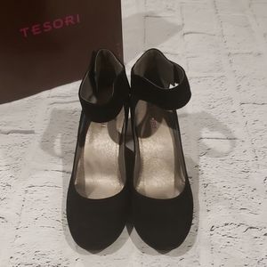 Tesori Black Suede Wedges
